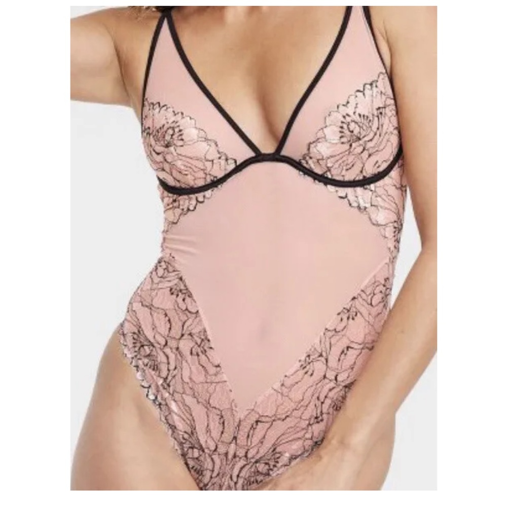 Auden one piece sz M